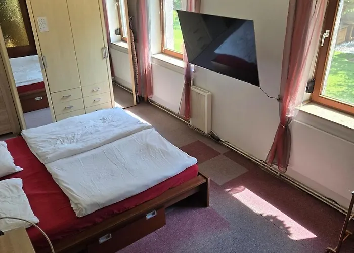 House With Good Connection Дом отдыха Вена